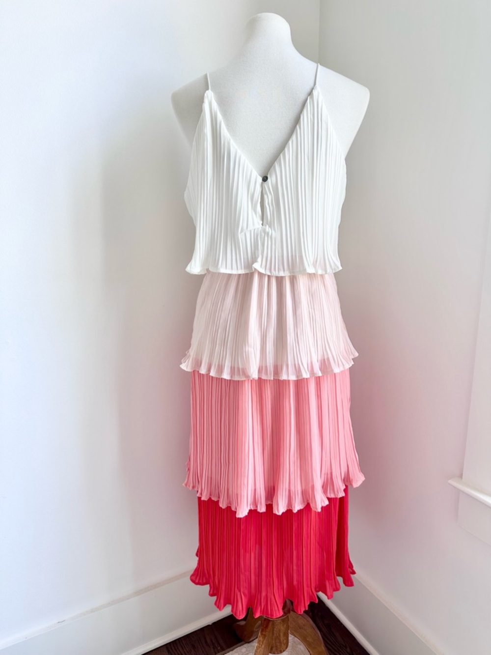 She & Sky Ombre Pleated Tiered Maxi Dress in White to Fuchsia Size Small - Picture 5 of 7